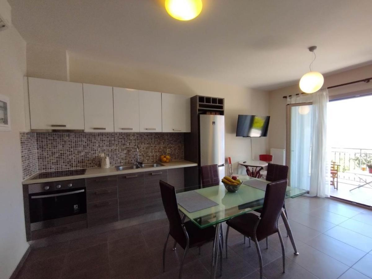 Angelos Apartments Каравомилос Экстерьер фото